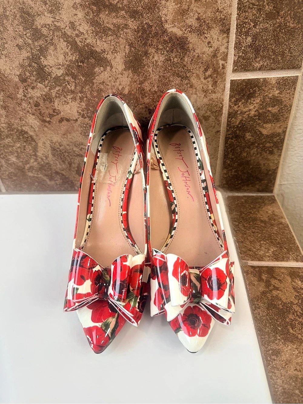 Betsey Johnson Floral Bow Heels in White & Red